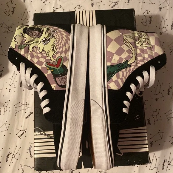 Nightmare Before Christmas x Vans Sk8-Hi Sneakers - Picture 5 of 6